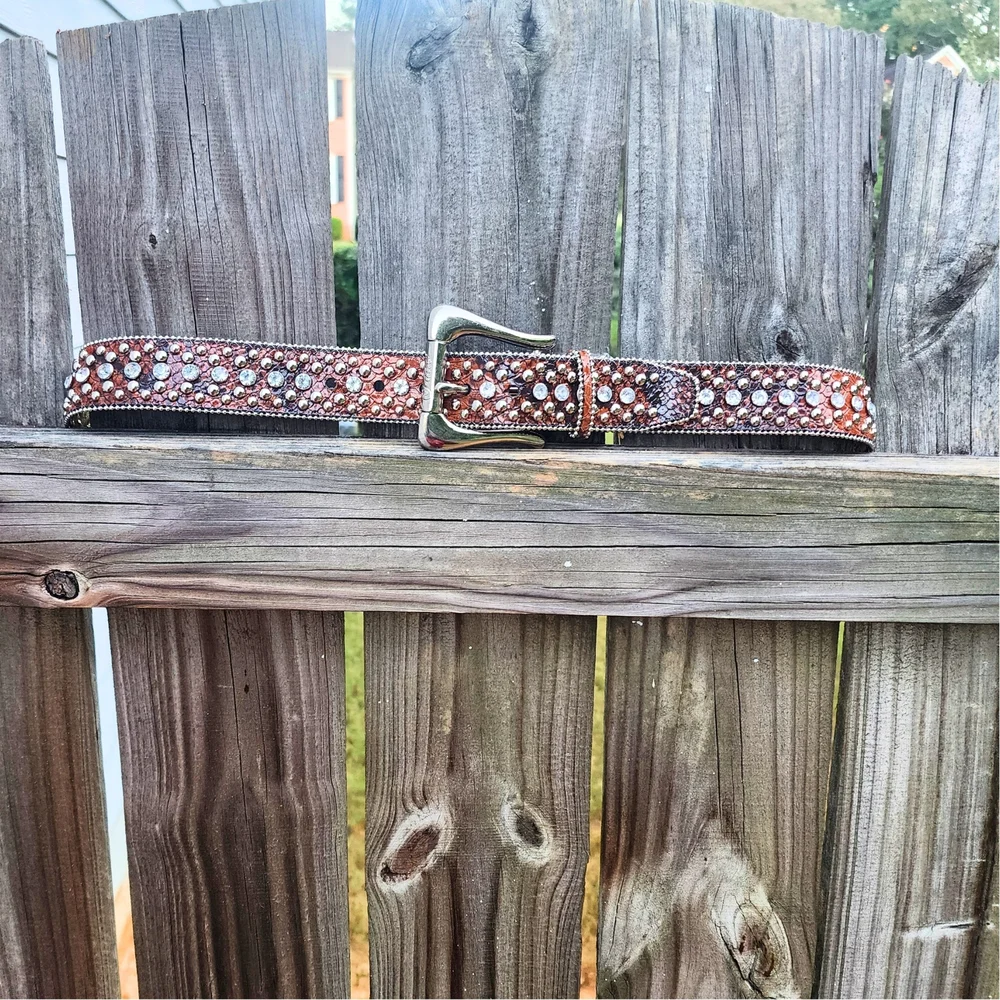 Vtg Y2K Guess Brown Snake Embossed Rhinestone Studded Western Belt Size XL 93804 - Picture 4 of 12